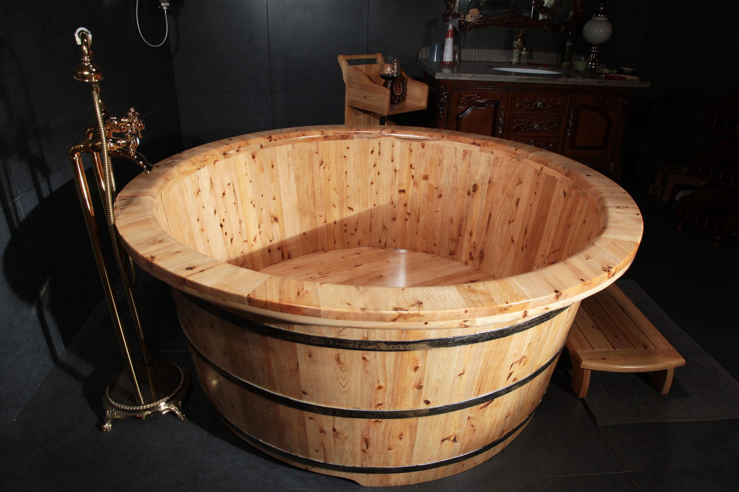 Baignoire style japonais ronde en bois "ofuro" SUMO